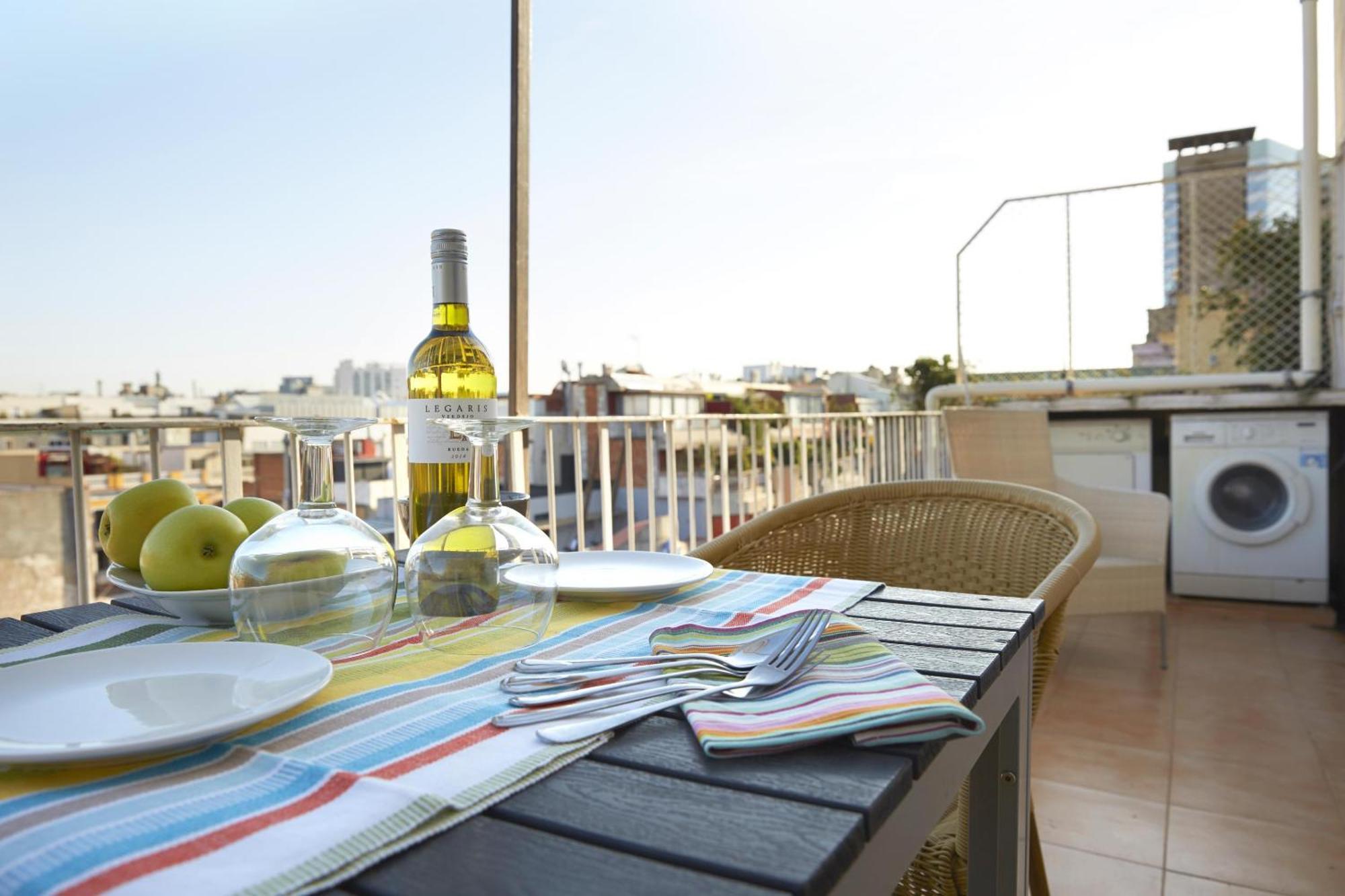 Apartamentos Calvet บาร์เซโลนา ภายนอก รูปภาพ