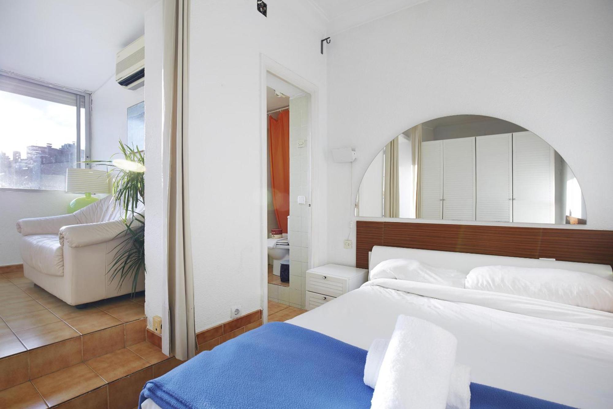 Apartamentos Calvet บาร์เซโลนา ภายนอก รูปภาพ