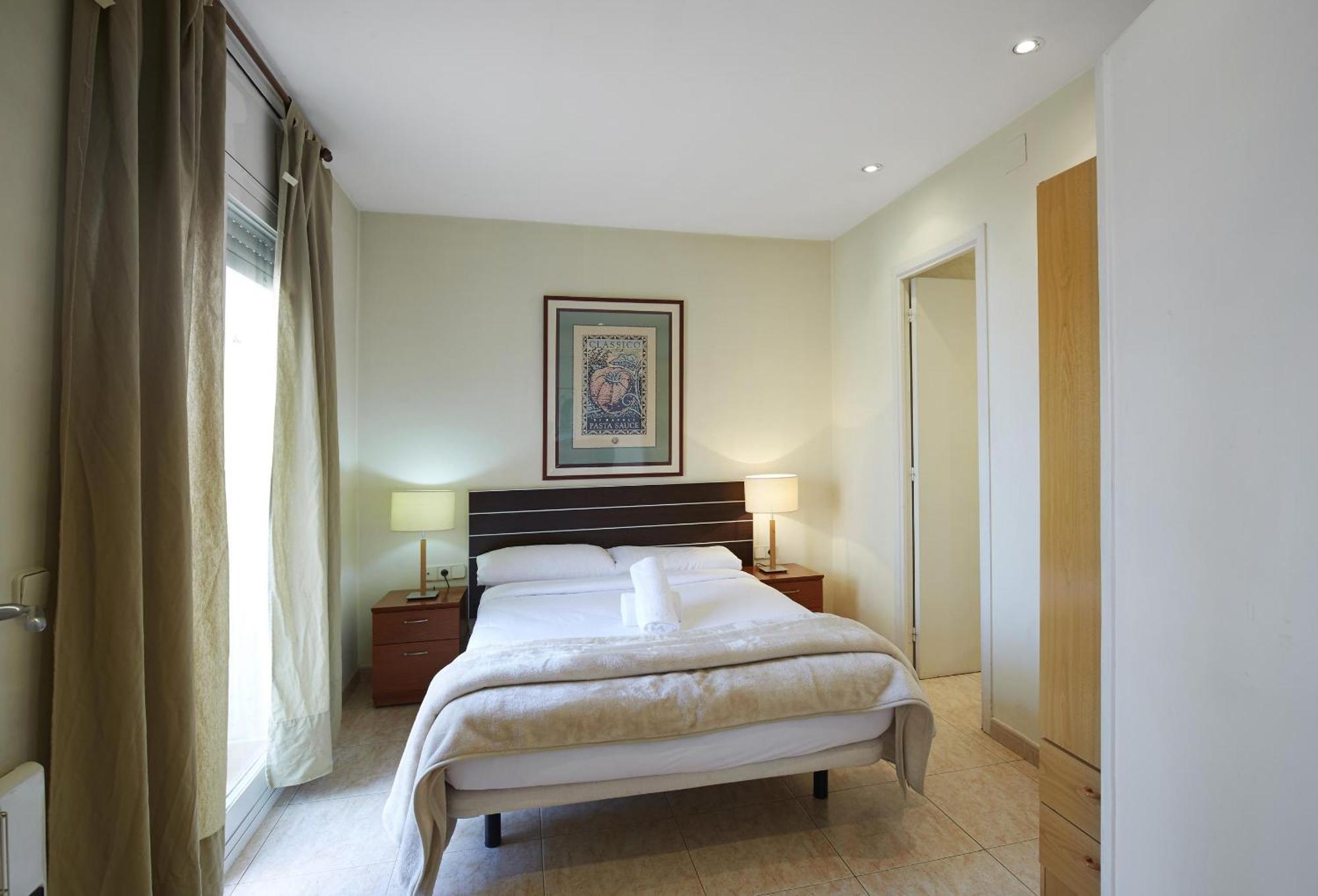Apartamentos Calvet บาร์เซโลนา ภายนอก รูปภาพ