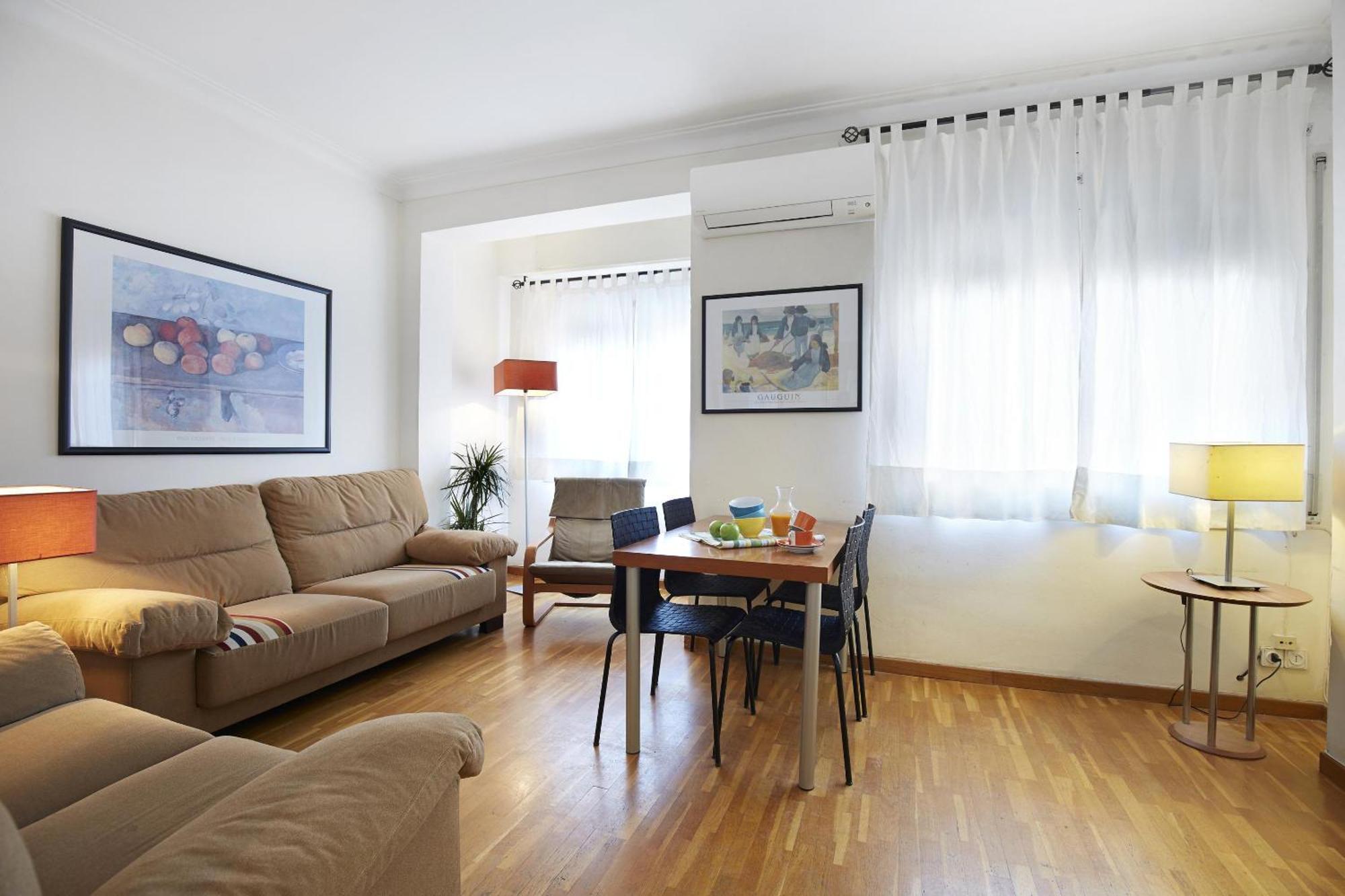 Apartamentos Calvet บาร์เซโลนา ภายนอก รูปภาพ