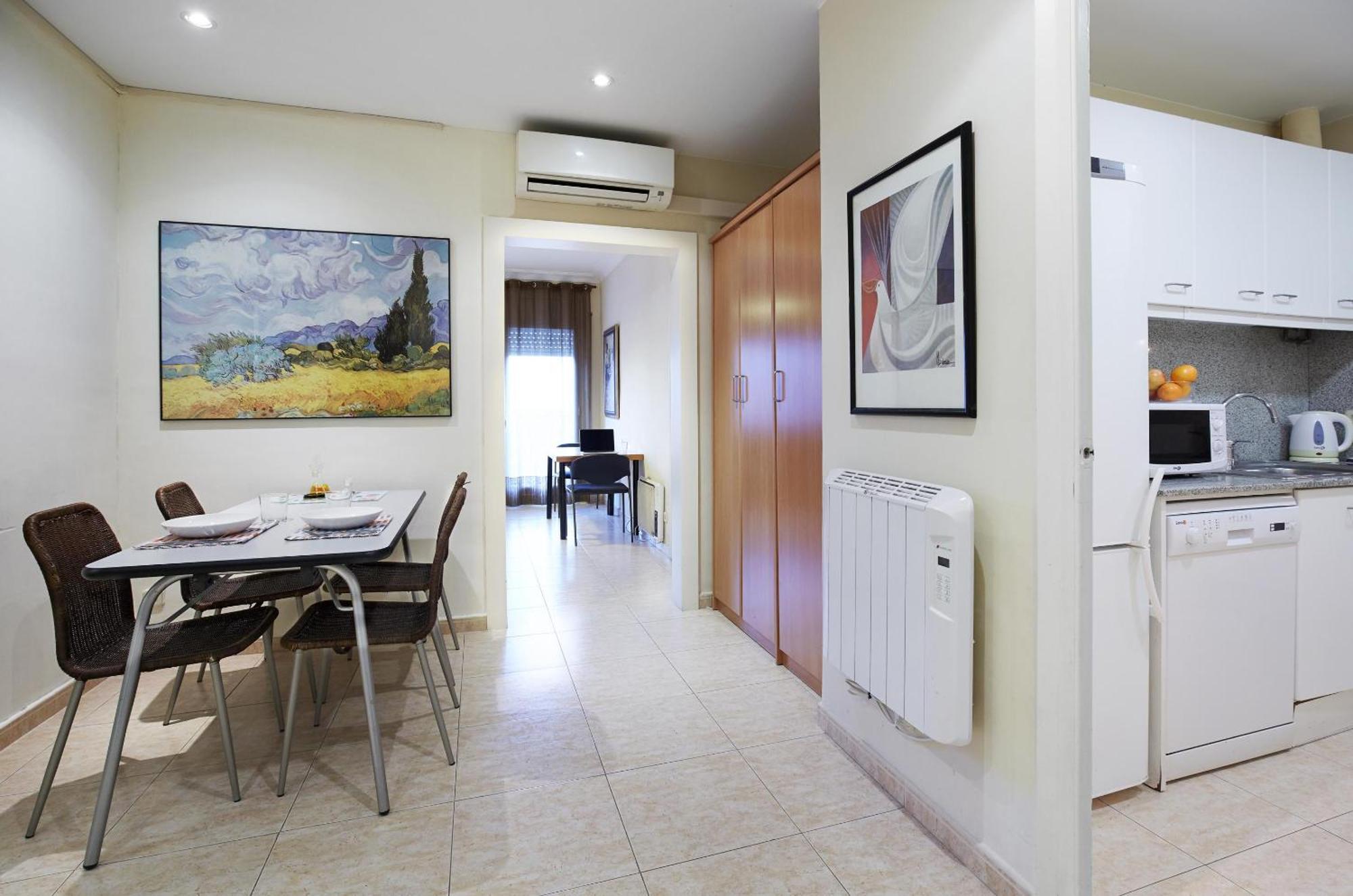 Apartamentos Calvet บาร์เซโลนา ภายนอก รูปภาพ